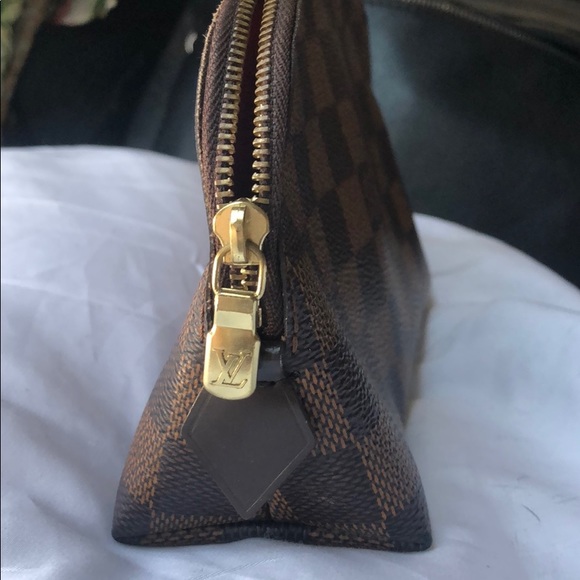 Louis Vuitton pouch - Picture 4 of 4